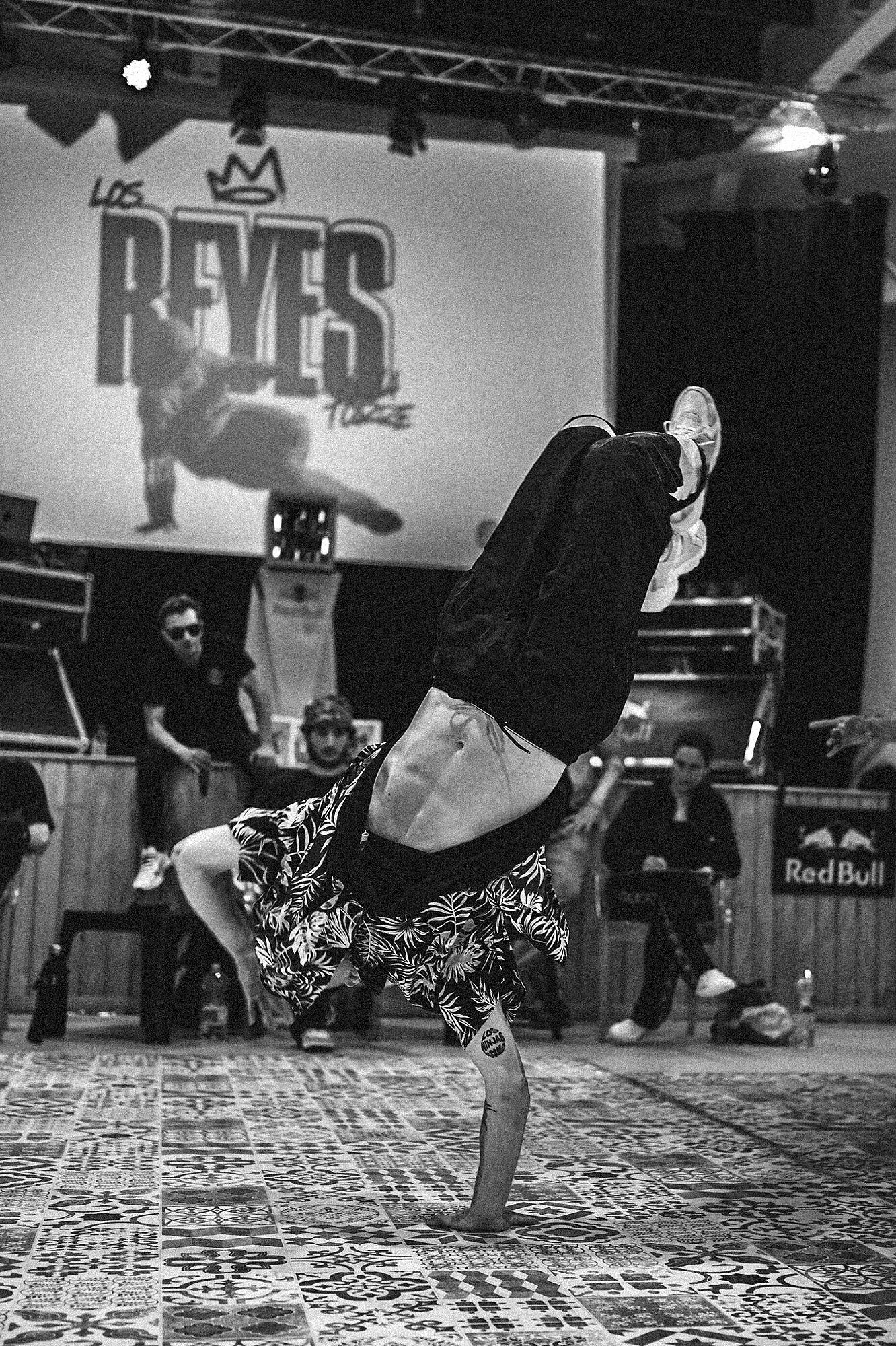 Los-reyes-de-la-torre-breakdance-3vs3-fotografia-fran-ortiz-retratista-paskohne-011