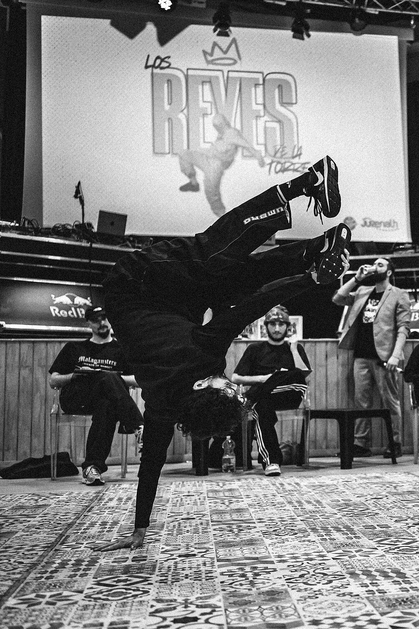 Los-reyes-de-la-torre-breakdance-3vs3-fotografia-fran-ortiz-retratista-paskohne-017