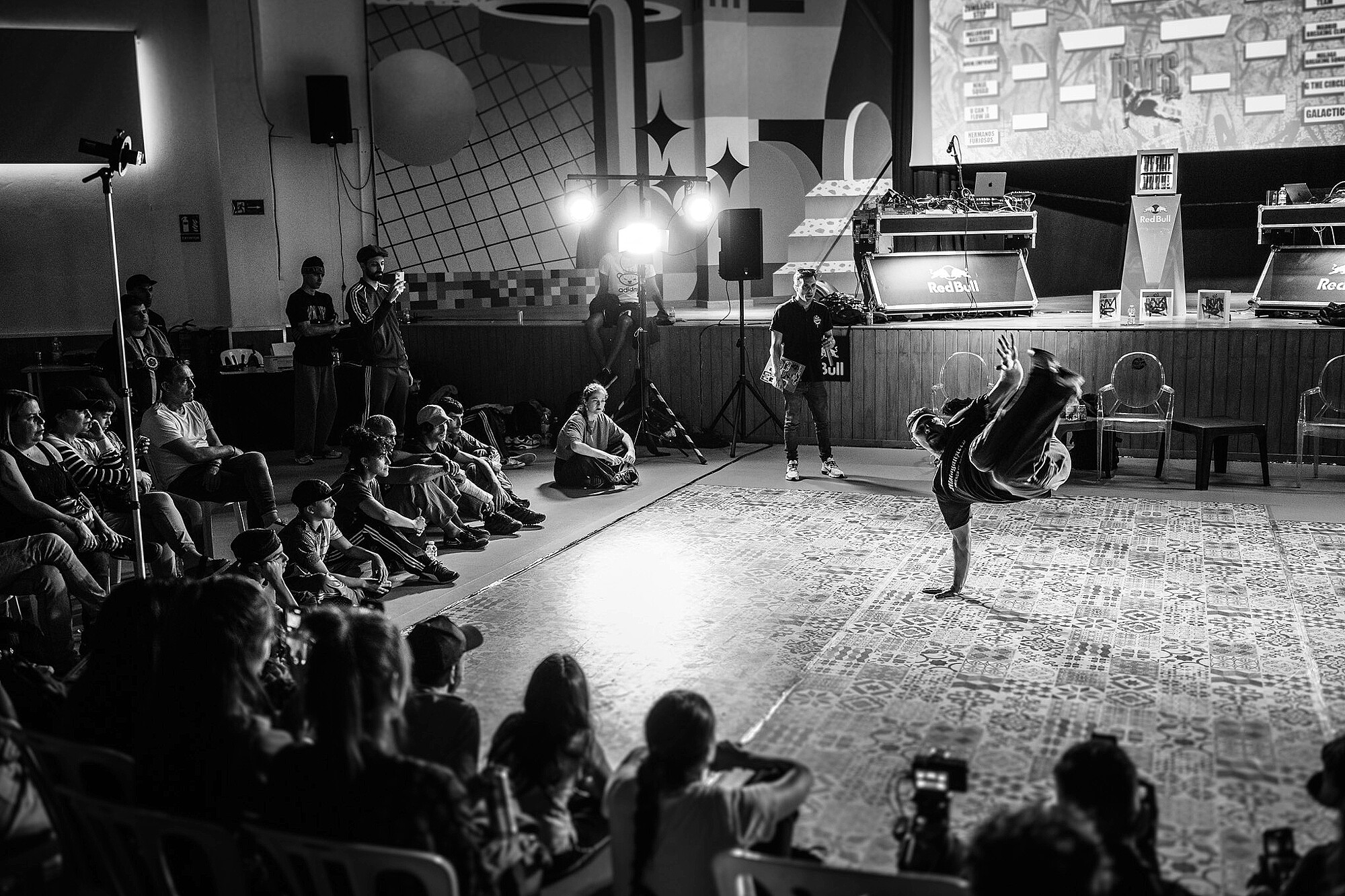 Los-reyes-de-la-torre-breakdance-3vs3-fotografia-fran-ortiz-retratista-paskohne-170